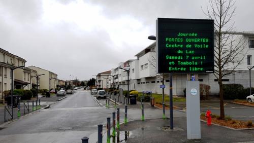 Ville de Bruges Affichage Panneaux numériques JPO Centre de Voile Bordeaux-Lac
